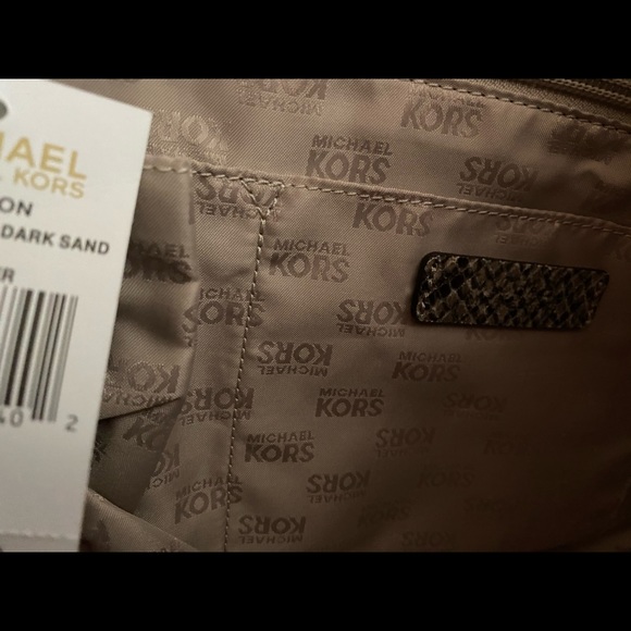 Michael Kors purse and matching wallet NWT - Picture 9 of 16